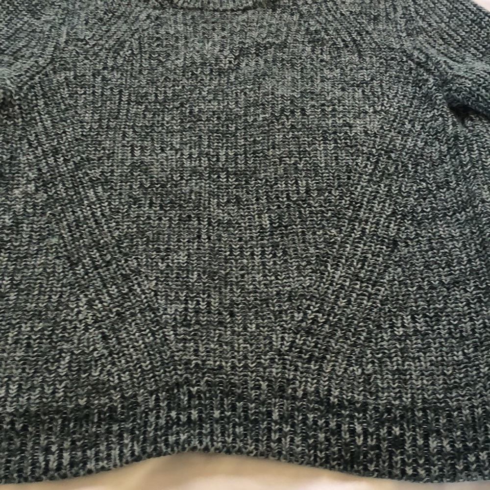 Basic grey pullover sweater - Picture 3 of 8